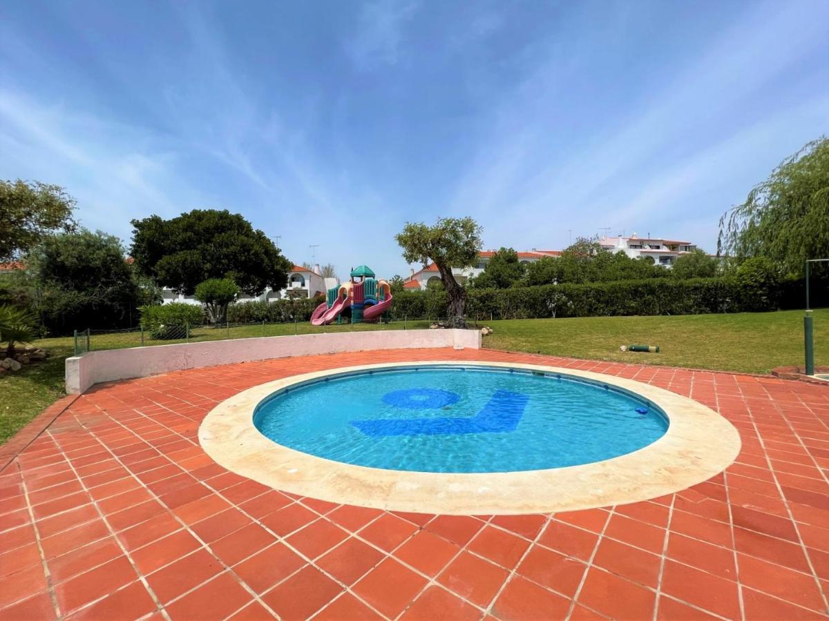 Appartement Albufeira Twins 2 With Pool By Homing Extérieur photo