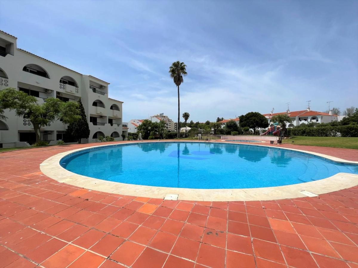 Appartement Albufeira Twins 2 With Pool By Homing Extérieur photo